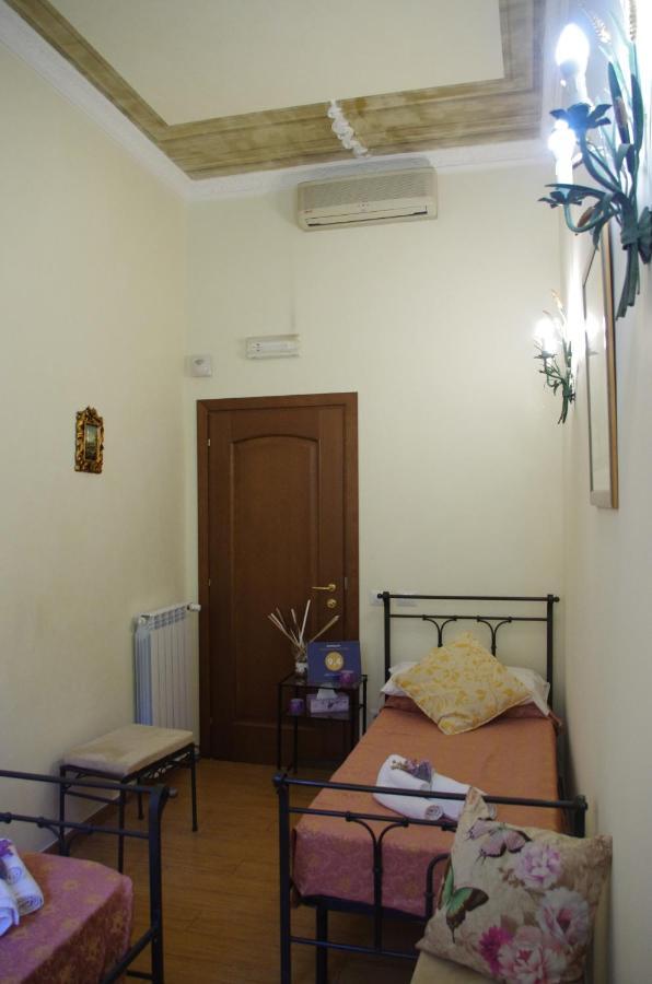 Tucci'S Roma Guest House Exterior foto