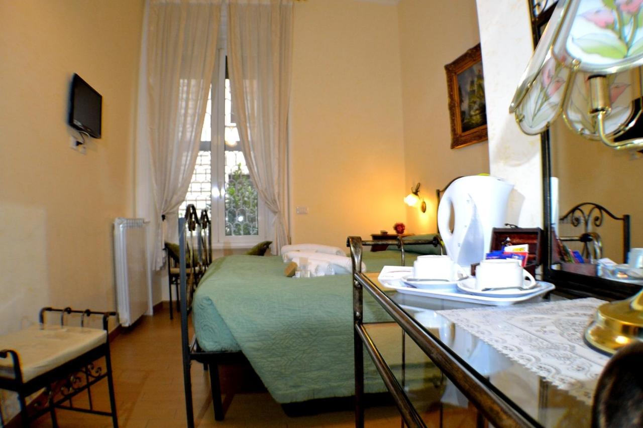 Tucci'S Roma Guest House Exterior foto