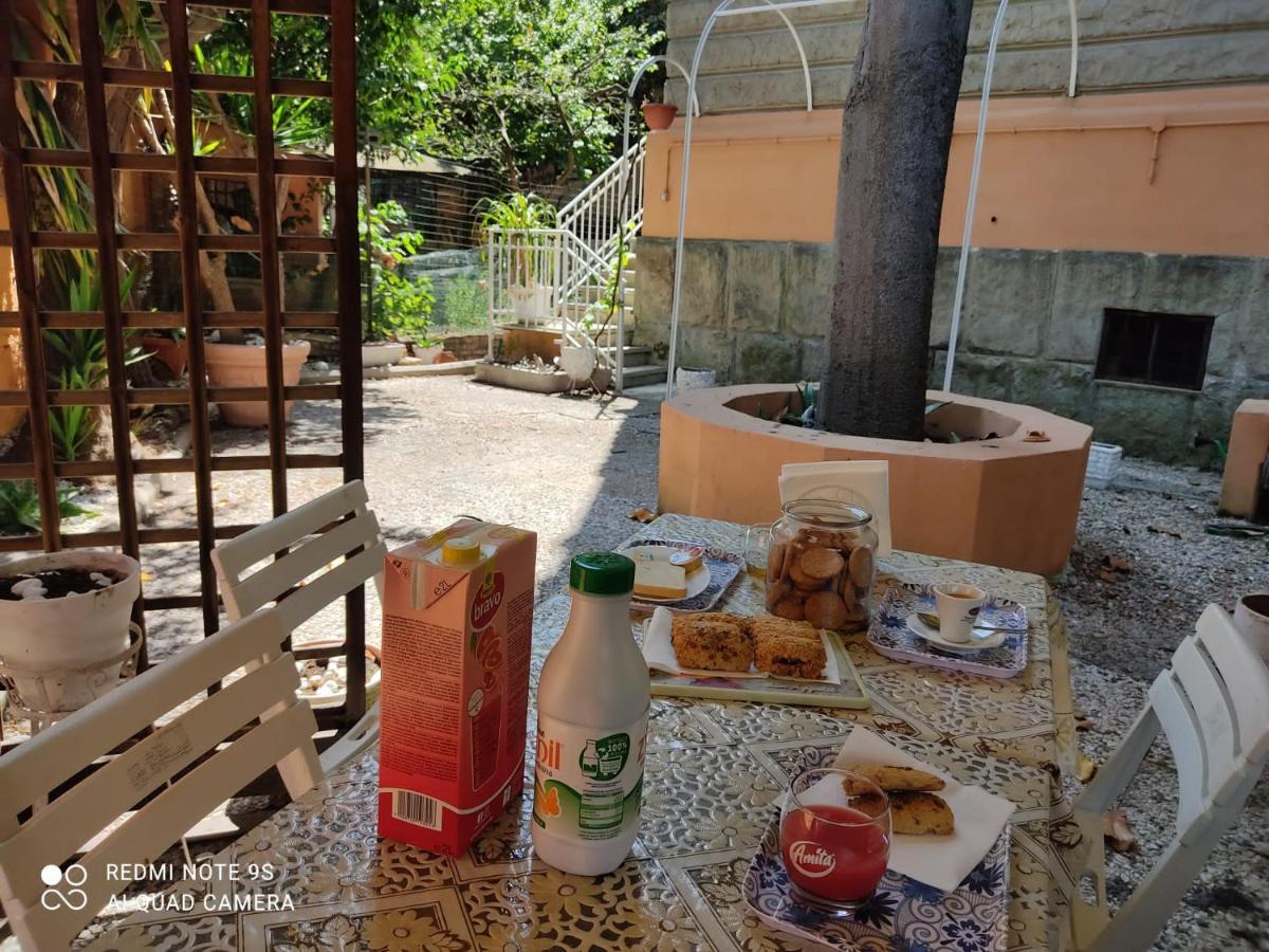 Tucci'S Roma Guest House Exterior foto