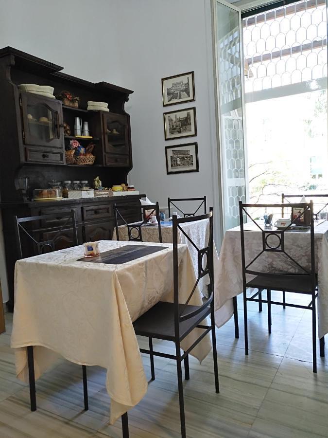 Tucci'S Roma Guest House Exterior foto